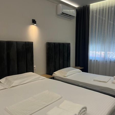 Checkpoint Tirana Apartments 外观 照片